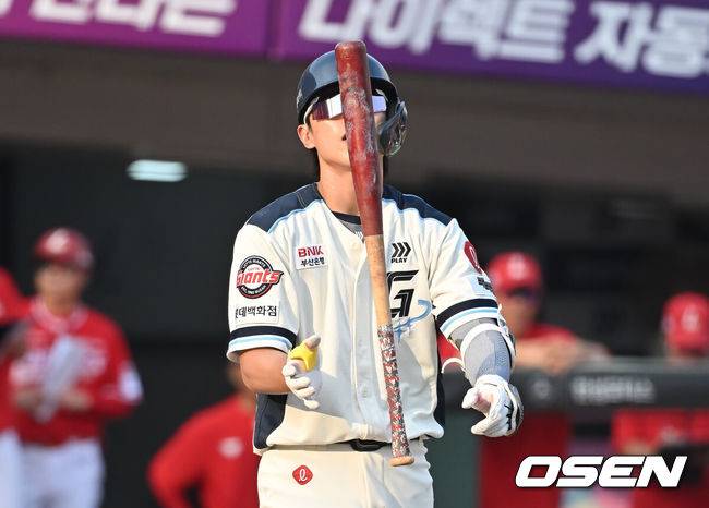 [OSEN=부산, 이석우 기자]  롯데 자이언츠 전민재 / foto0307@osen.co.kr