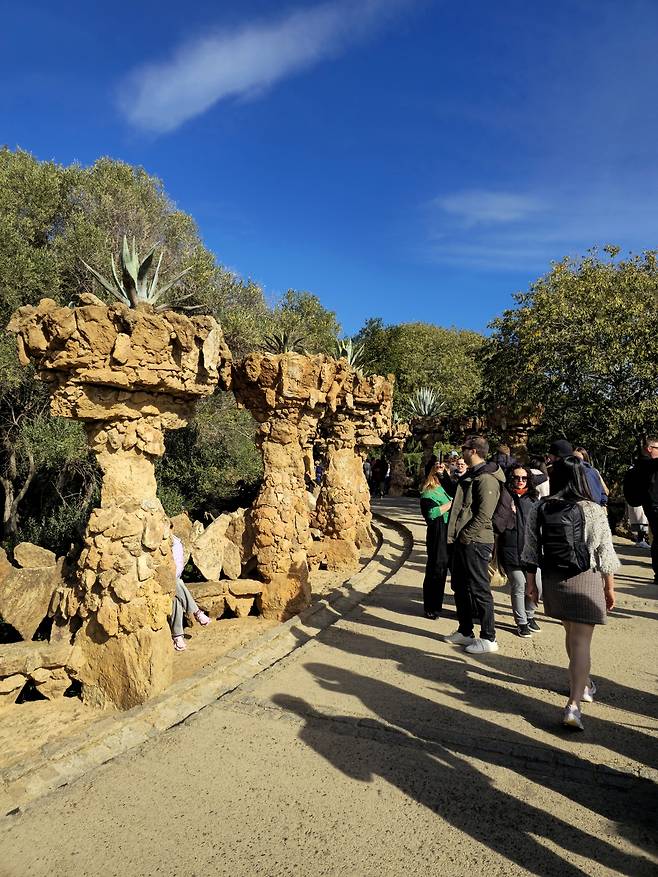 구엘공원 산책로.
