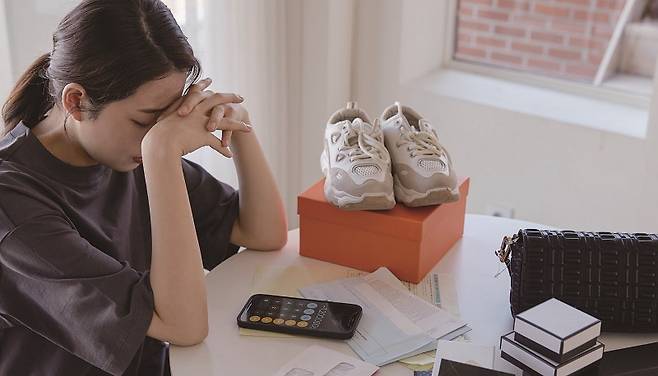 필요하지도 않은 상품을 계속해서 구매하는 '디드로 효과'에 빠진 이들이 적지 않다.[사진 | 게티이미지뱅크]