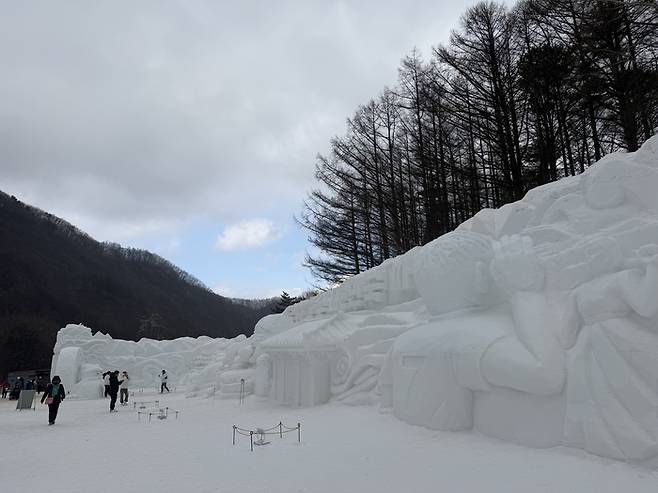 태백산 눈축제 대형 눈조각 전시 / 사진= 문서연 여행+ 기자