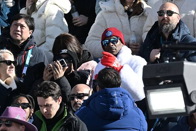 미국의 래퍼 스눕독 등 관중들이 린지 본의 사고 모습을 보고 안타까워하고 있다. AP연합뉴스