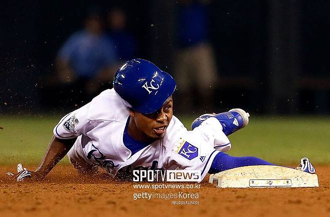 ▲ 테런스 고어는 2014년 메이저리그 데뷔 후 8시즌에 걸쳐 112경기에서 43개의 도루를 기록한 특급 대주자였다. 1991년생으로 세 아이의 아버지인 그가 34살 젊은 나이에 수술 합병증으로 세상을 떴다. 데뷔 팀인 캔자스시티 로열스를 비롯한 그의 전 소속 구단들이 비통한 마음을 전했다.