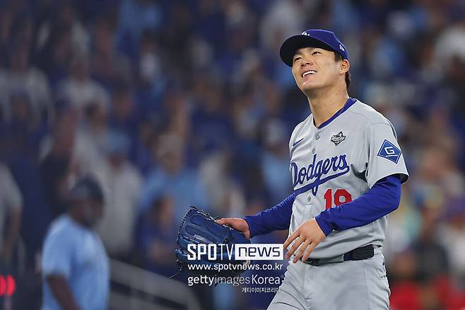 ▲ 야마모토 요시노부는 2026년 WBC에서 일본 대표팀 에이스를 맡는다. 한편 일본은 오타니 쇼헤이가 투수로 나서지 않는 가운데 단 14명의 투수만 최종 로스터에 넣었다. 본선 참가 20개국 가운데 가장 적은 숫자다.