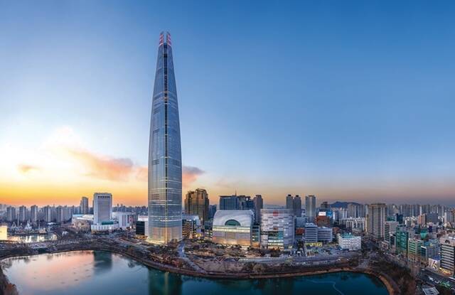 롯데건설이 성수4지구 재개발 사업과 관련해 글로벌 구조설계 전문회사 '레라(LERA)'와 협업에 나선다. /롯데건설