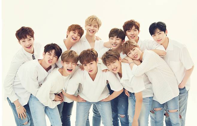 그룹 워너원, 워너원(Wanna One), 강다니엘, 박지훈, 이대휘, 김재환, 옹성우, 박우진, 라이관린, 윤지성, 황민현, 배진영, 하성운