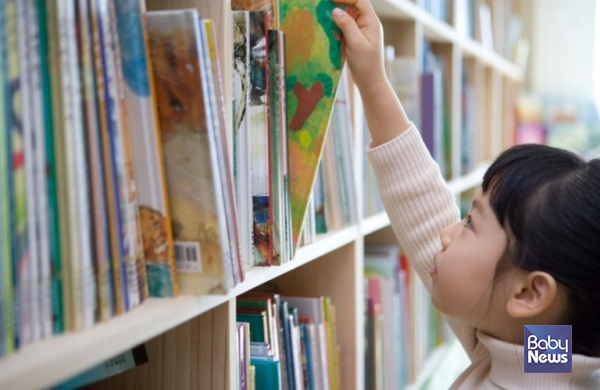 경북도는 공동체가 함께 아이를 키우는 사회적 돌봄 모델 '아이천국 육아친화 두레마을 조성' 사업을 본격 추진한다. ⓒ베이비뉴스