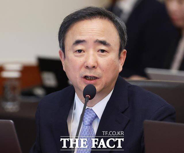 임문영 국가인공지능전략위원회 부위원장이 10일 청와대에서 열린 국무회의에서 AI 협력 관련 발언하고 있다. /뉴시스