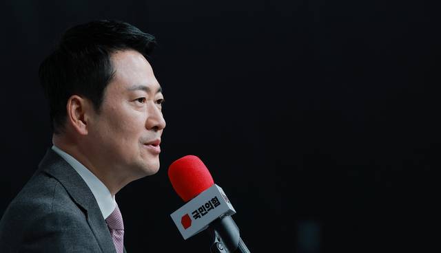 국민의힘 장동혁 대표가 9일 서울 강서구 ASSA 아트홀에서 열린 당 여성 정책 공모전 시상식에 참석해 인사말하고 있다. [연합뉴스]