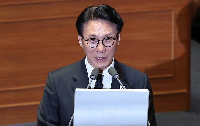 김민석 국무총리와 국무위원들이 9일 국회 본회의에서 열린 정치·외교·통일·안보 분야 대정부질문에서 의원들 질의에 답하고 있다. 임현동 기자