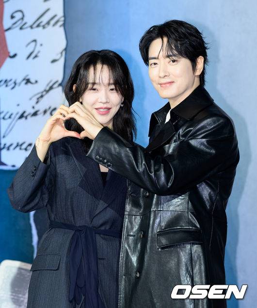 [OSEN=이대선 기자] 10일 오전 앰배서더 서울 풀만 호텔에서 넷플릭스 시리즈 ‘레이디 두아’ 제작발표회가 열렸다.