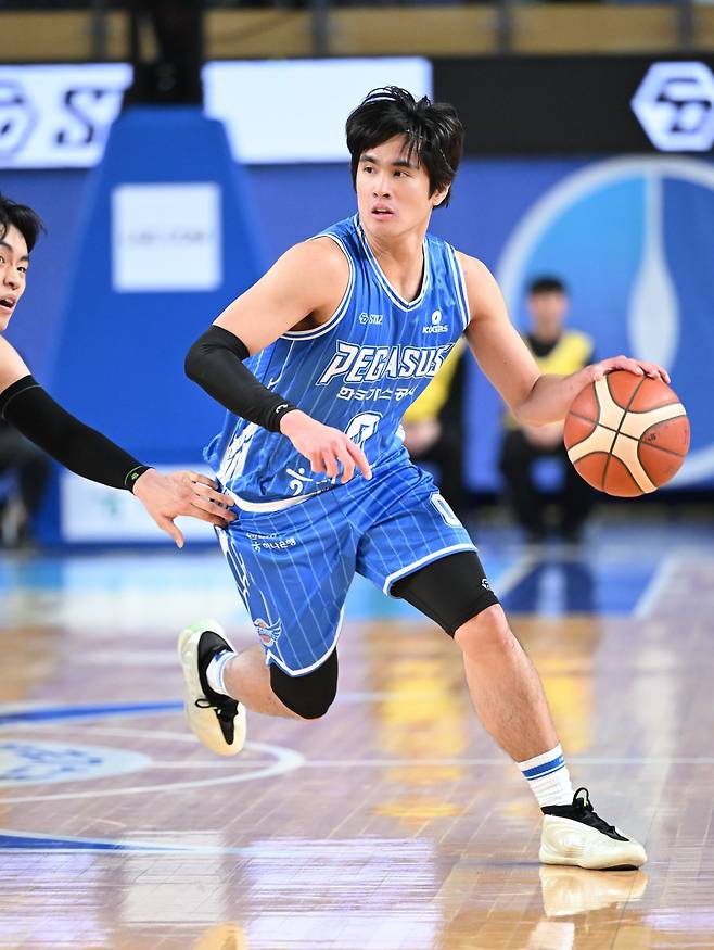 가스공사 샘조세프 벨란겔은 10일 대구체육관에서 열린 LG와 홈경기에서 10점·5어시스트로 활약하며 팀 7연패를 끊어냈다. 사진제공｜KBL