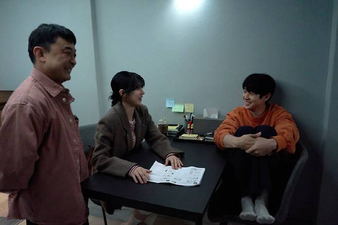 (사진=바이포엠스튜디오)