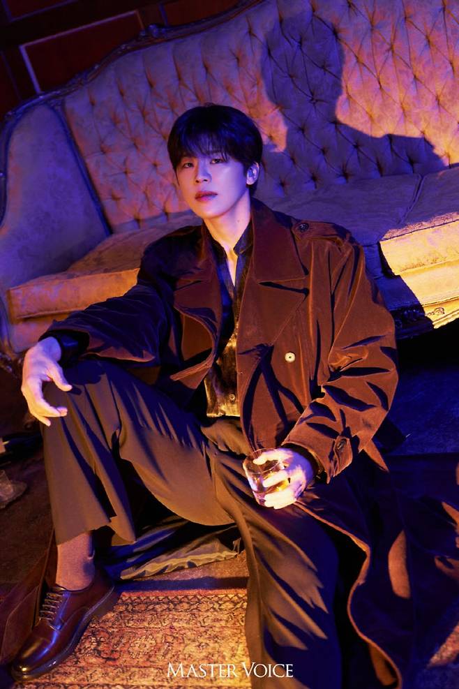 박지현 '마스터 보이스' 콘셉트 포토(사진=그레이스이엔엠)