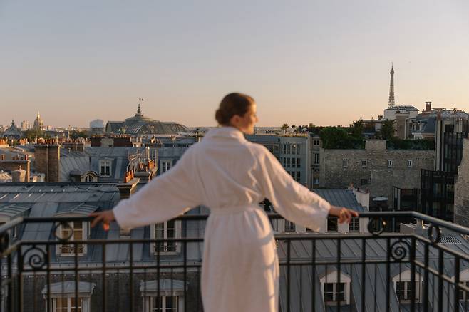 호텔에서 바라보는 전망 / 사진=프랑스 르 브리스톨 파리