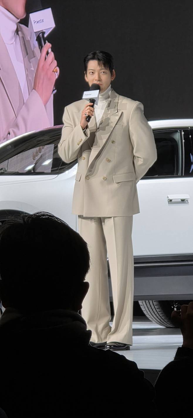 폴스타 앰배서더 배우 김우빈. 사진=이동준 기자