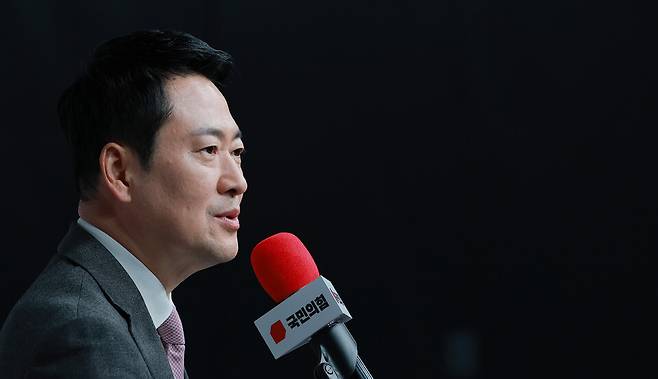 장동혁 국민의힘 대표가 2월9일 서울 강서구 ASSA 아트홀에서 열린 당 여성 정책 공모전 시상식에 참석해 인사말하고 있다. ⓒ연합뉴스