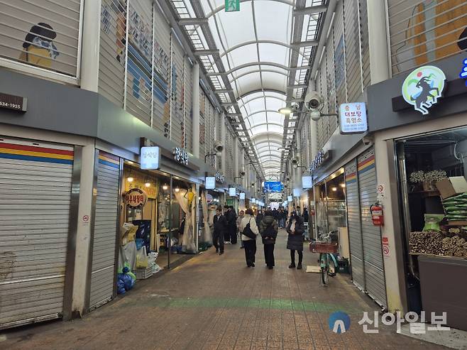 지난 10일 오후 서울 영등포구 영등포전통시장이 한산하다. [사진=신현숙 기자]