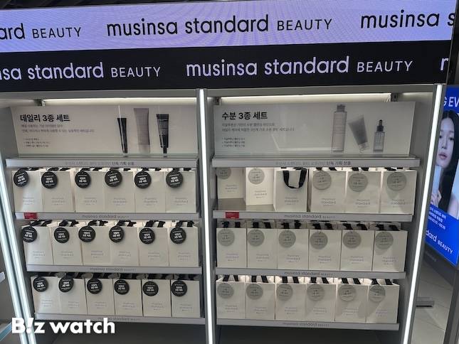 12일 현대백화점 목동점에 문을 연 무신사 스탠다드 뷰티 단독 매장. / 사진=정혜인 기자 hij@