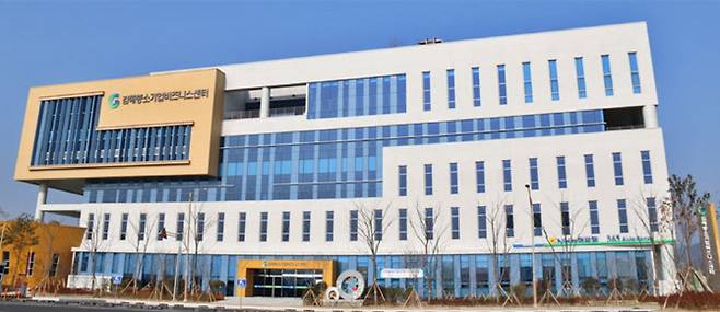 김해중장년기술창업센터가 위치한 김해중소기업비즈니스센터 전경(사진=김해의생명·산업진흥원)