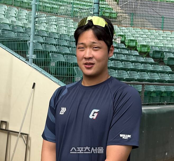 이민석이 인터뷰에 임하고 있다. 타이난 | 박연준 기자 duswns0628@sportsseoul.com