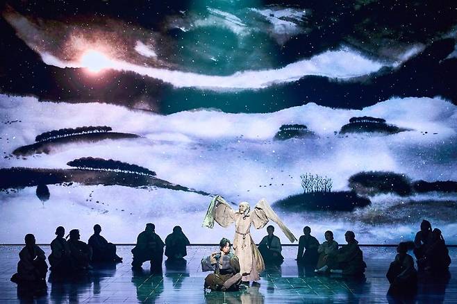 2026 뮤지컬 '몽유도원' 공연 사진. 아랑과 도미를 연기하는 배우들. 에이콤 제공