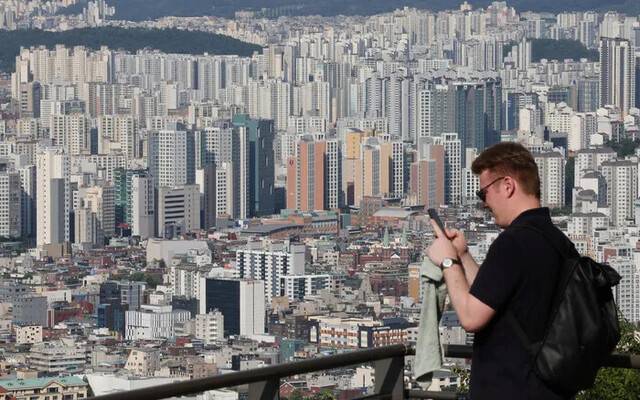 서울 남산에서 바라본 아파트 등 모습. 연합뉴스