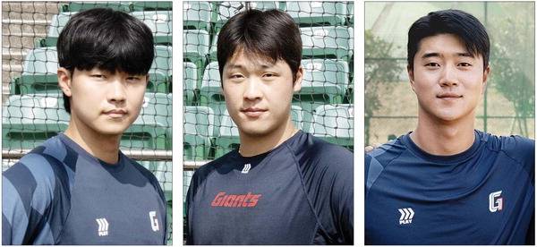 지난 7일 대만 타이난 아시아 태평양 국제야구훈련센터에서 롯데 홍민기 이민석 윤성빈(왼쪽부터)이 포즈를 취하고 있다. 김진철 PD