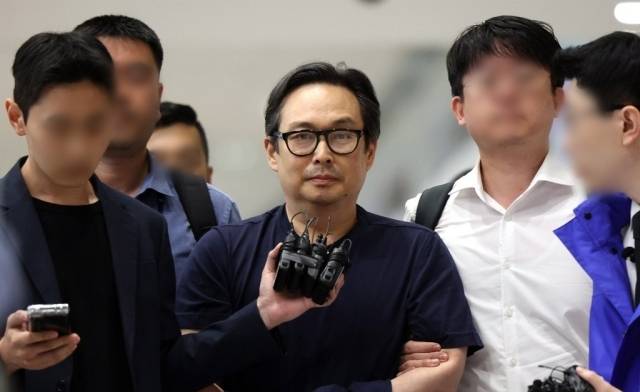 지난 2023년 인천지검으로 압송되는 유병언 차남 유혁기씨. 연합뉴스