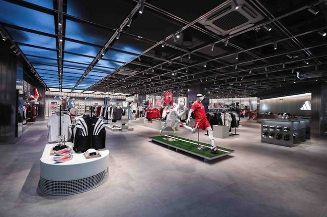 아디다스 롯데월드몰 브랜드센터. [아디다스코리아 제공]