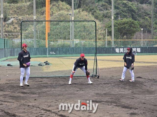데일의 수비훈련/아마미오시마(일본)=김진성 기자 kkomag@mydaily.co.kr