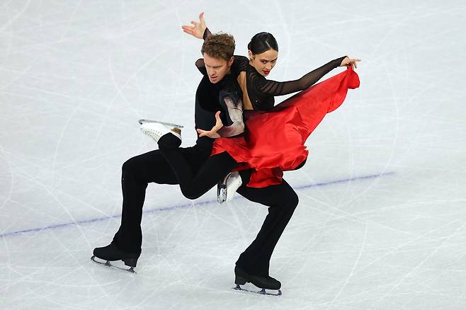 미국의 매디슨 촉·에번 베이츠가 아이스댄스 프리댄스에서 연기를 펼치는 모습. [게티이미지]