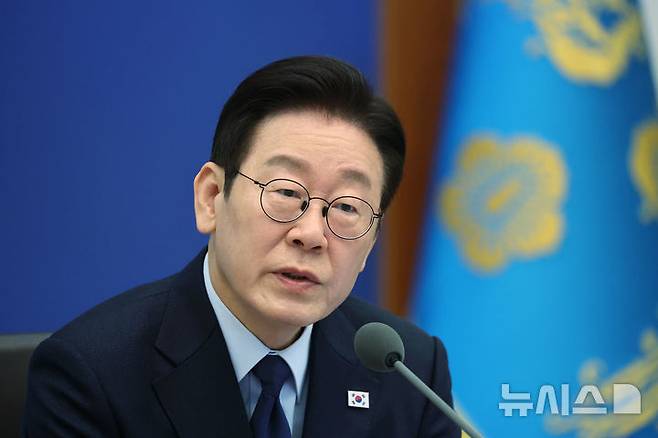 [서울=뉴시스] 최동준 기자 = 이재명 대통령이 10일 청와대에서 열린 국무회의에서 발언하고 있다. (청와대통신사진기자단) 2026.02.10. photocdj@newsis.com