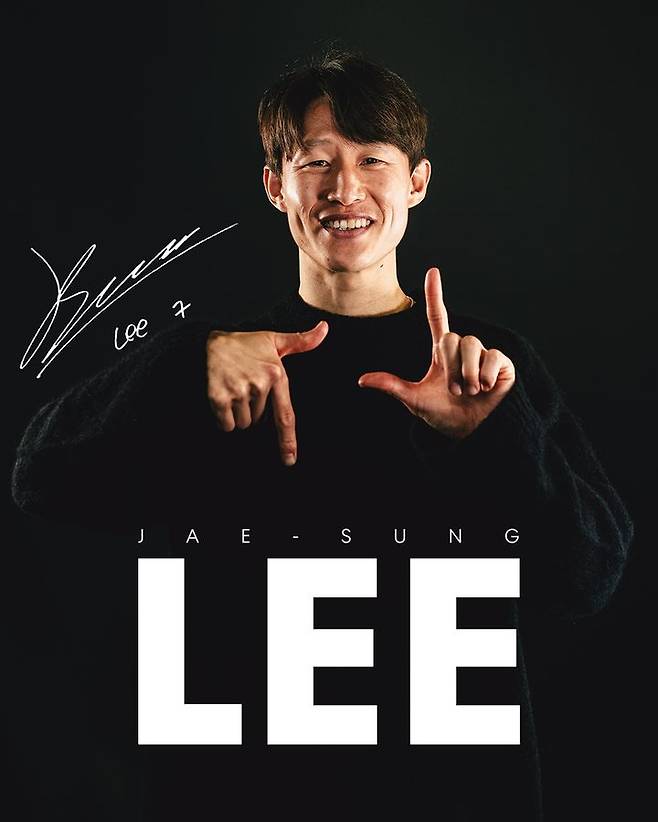 [서울=뉴시스] 축구 국가대표 미드필더 이재성, 독일 프로축구 분데스리가 마인츠와 재계약. (사진=마인츠 제공) 2026.02.12. photo@newsis.com *재판매 및 DB 금지