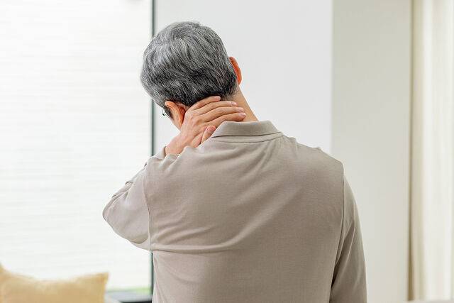 명절 연휴를 앞두고 과음과 과식, 피로 누적 등이 겹치며 뇌졸중 발생 위험이 커지고 있다. 사진은 기사의 특정 사실과 관련 없음. 클립아트코리아