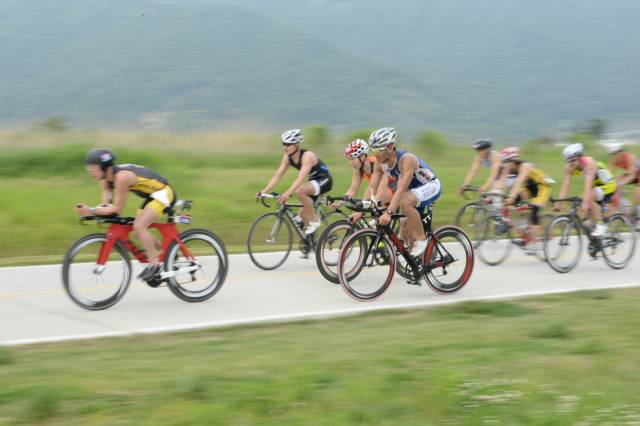 황산공원 철인 3종 경기.