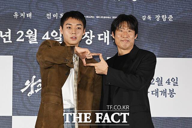 배우 박지훈(왼쪽)과 유해진이 호흡을 맞춘 영화 '왕과 사는 남자'가 다시 박스오피스 1위에 올랐다. /송호영 기자