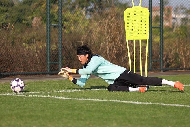 서울 골키퍼 구성윤은 새 팀에서 건강한 모습을 유지해 더 많은 것을 보여주는게 올해 목표다. 사진제공│한국프로축구연맹