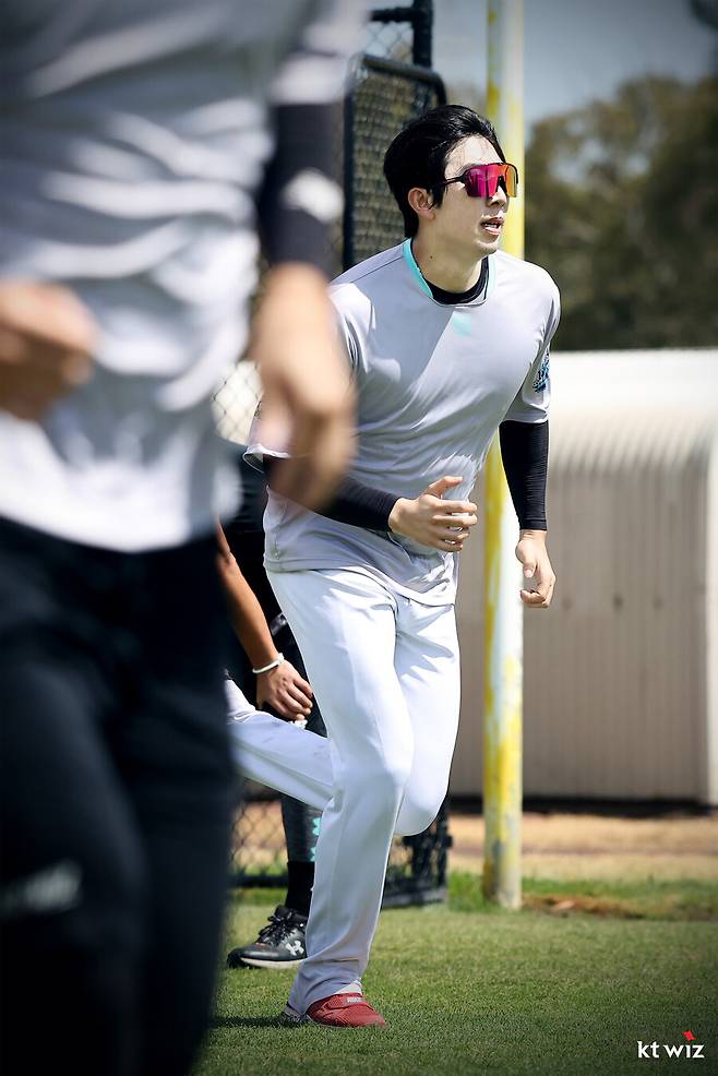 ▲ 지난해 경력 첫 10승을 거두며 전환점을 마련한 오원석은 올해 그 이상의 성과가 기대를 모으고 있다 ⓒKT위즈