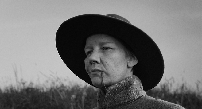 산드라 휠러가 출연하는 마르쿠스 슐라인저 감독의 ‘로즈’.