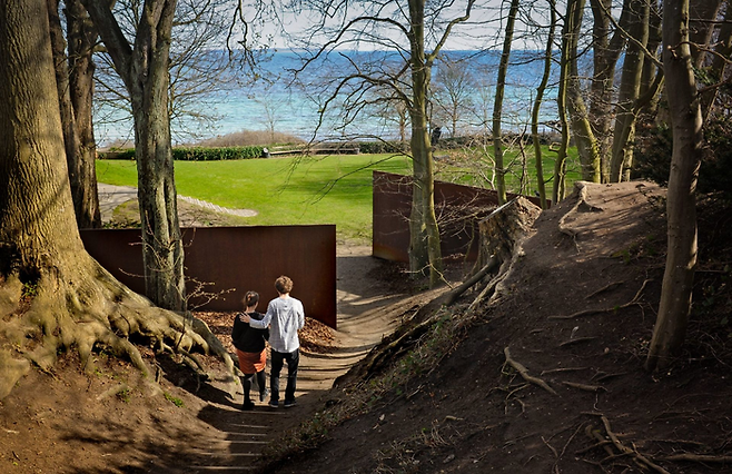 리처드 세라 [협곡의 문] ©Louisiana