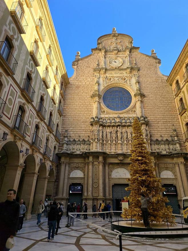 몬세라트 수도원.