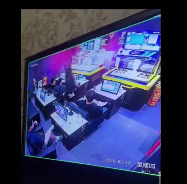 악의적 편집이 의심되는 초창기 유포된 영상. 온라인 커뮤니티 캡처