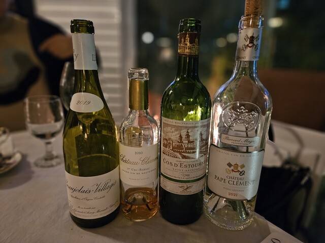 메종 르루아 보졸레 빌라주 2019 빈티지(맨 왼쪽). 2024년 12월 분당 ‘필리오’에서 시음. 천호성 기자