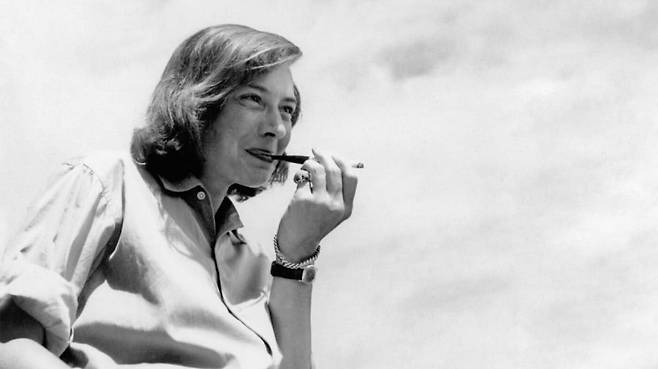 다큐멘터리 <러빙 하이스미스> 속 퍼트리샤 하이스미스 / 출처. 다음영화