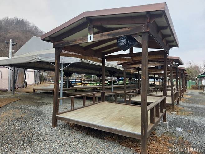 지난 5일 찾은 충남 천안 한 캠핑장. 내부는 사람 없이 한산한 모습이었다./사진=김서현 기자