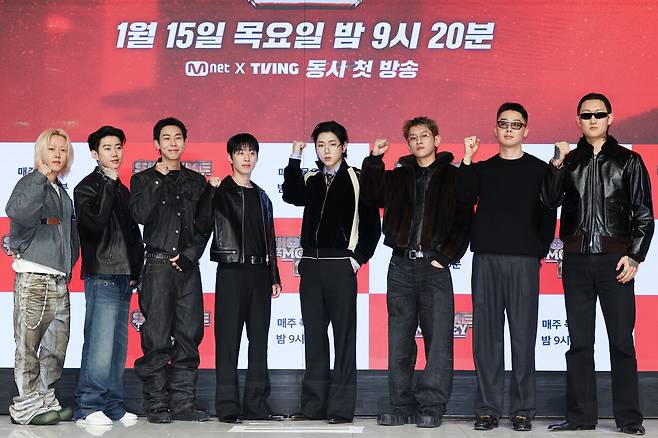 1월15일 서울 강남구에서 열린 엠넷 <쇼미더머니 12> 제작발표회에서 출연진이 포즈를 취하고 있다. ⓒ연합뉴스