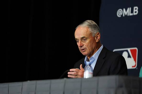 롭 맨프레드 MLB 커미셔너