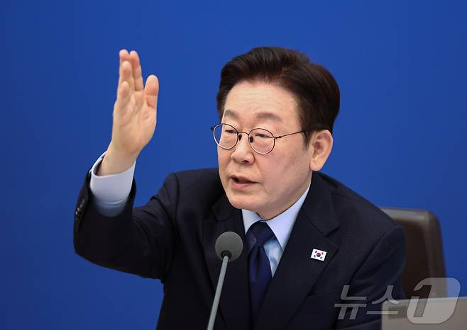 이재명 대통령이 10일 청와대에서 열린 국무회의에서 발언을 하고 있다. 2026.2.10 ⓒ 뉴스1 허경 기자