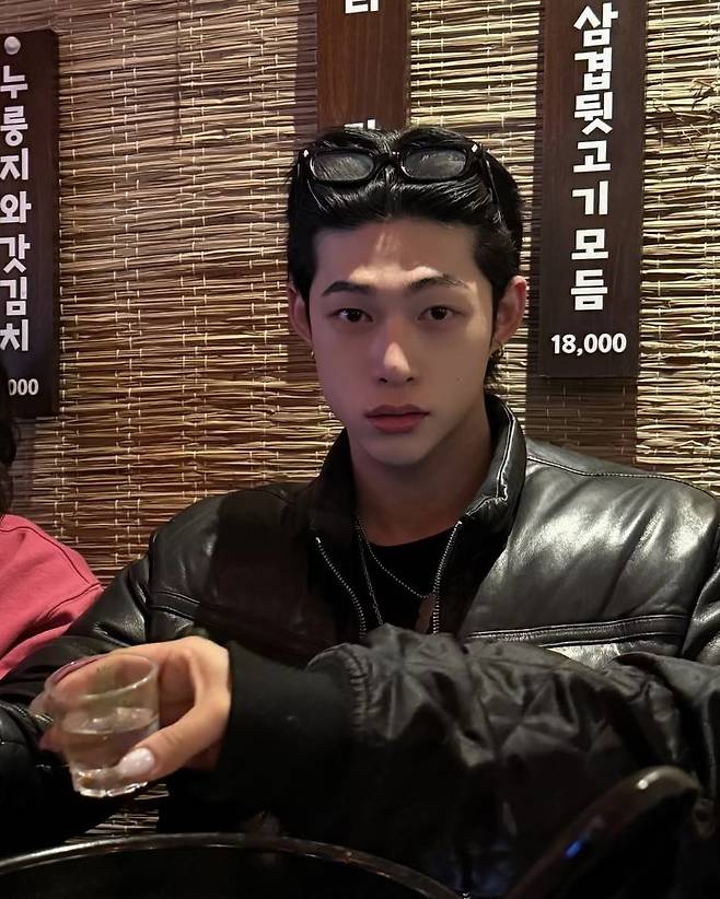 인스타그램 @thdtmddlf