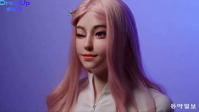 중국 로봇 회사 드로이드업(DroidUp)의 휴머노이드 로봇 모야(Moya). X 캡처